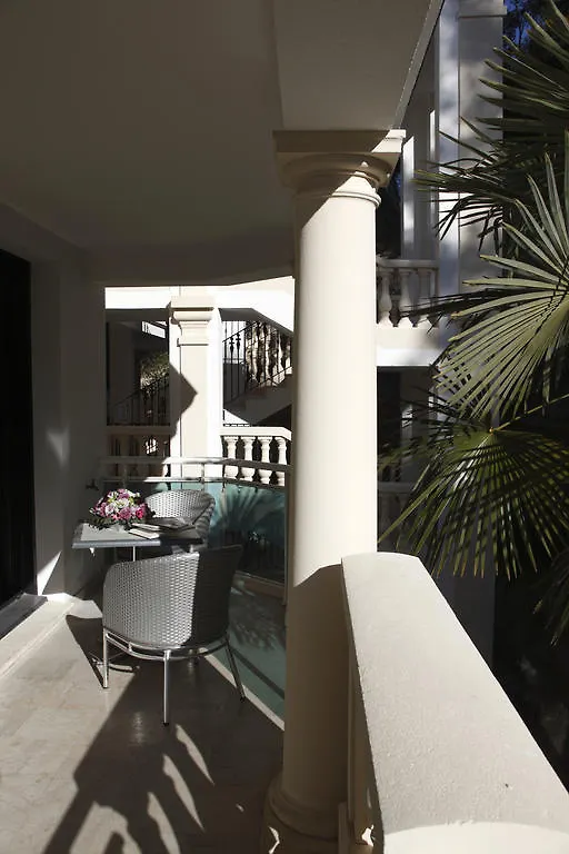 Aparthotel Adonis Carry Le Rouet - Adriana 3*, Carry-le-Rouet