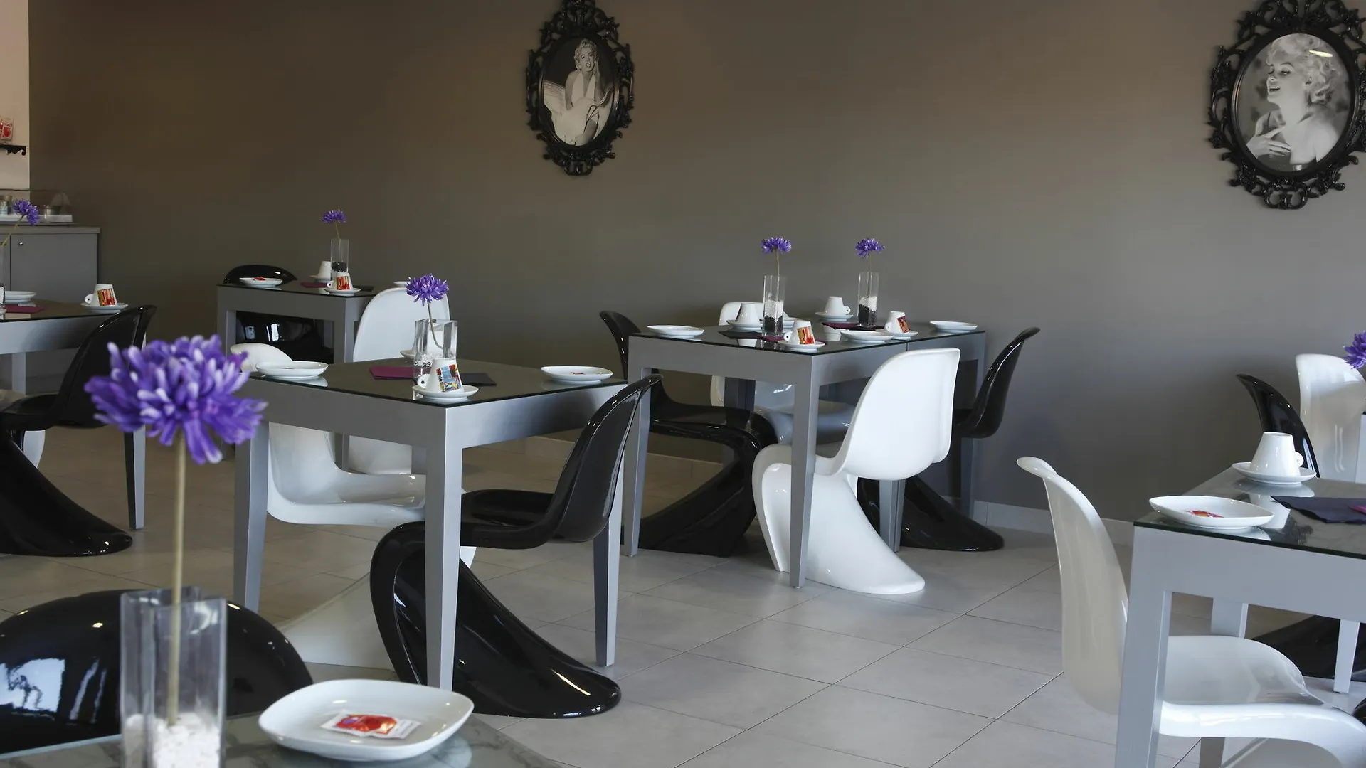 Aparthotel Adonis Carry Le Rouet - Adriana  Carry-le-Rouet